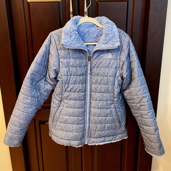 THE NORTH FACE Girls' Reversible Mossbud Swirl Jacket-Denim color-Size Medium